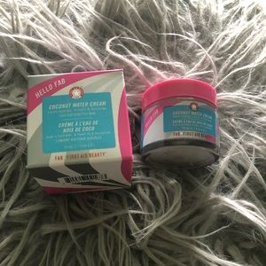 Hello Fab Coconut Water Cream